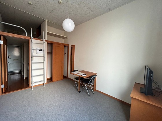 レオパレス光南