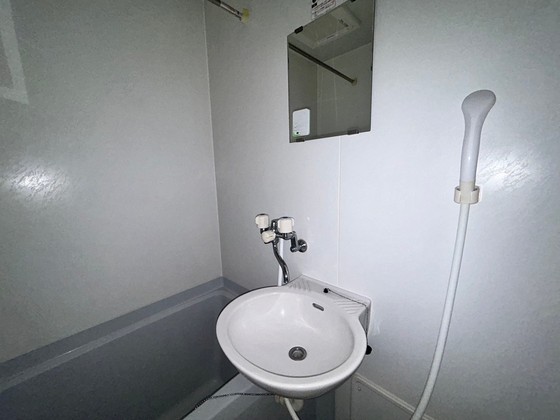 レオパレス光南