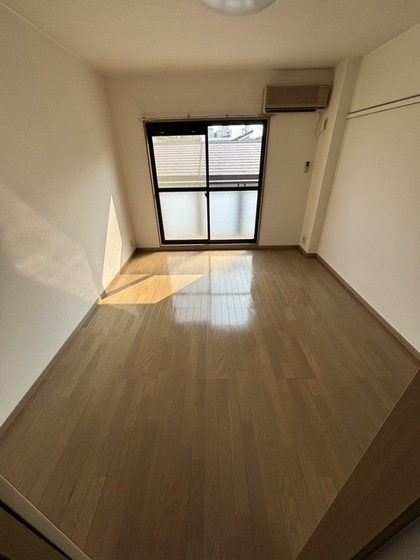 ビラージュ江波西