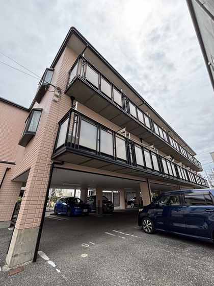 ビラージュ江波西