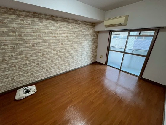 グラビスコート西十日市