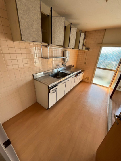 新田マンション