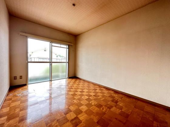 新田マンション