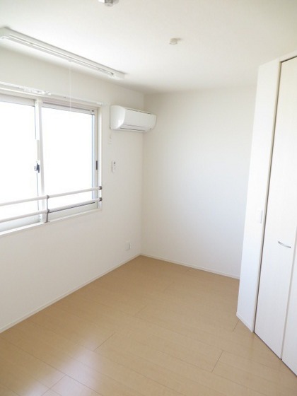 クレセント中仙道5