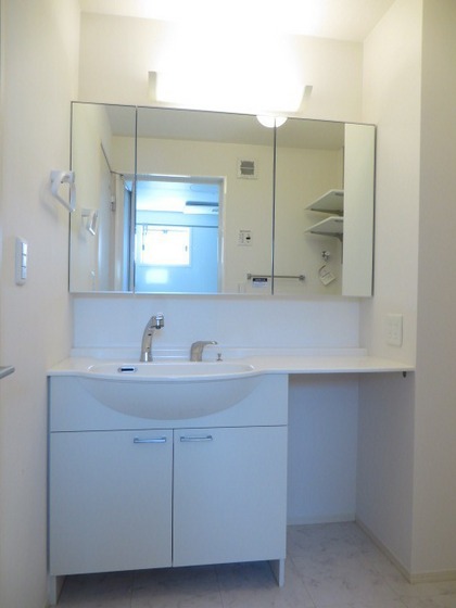 クレセント中仙道5