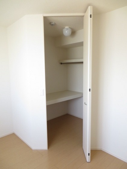 クレセント中仙道5