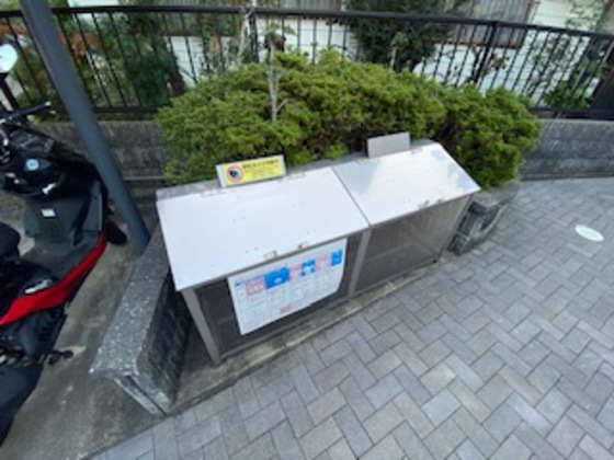 ラ・メゾン・モンテーニュ