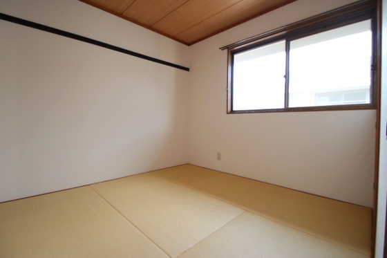 ドミール平野 B棟