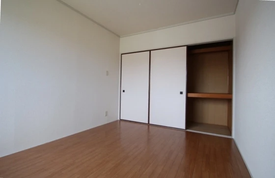 ドミール平野 B棟