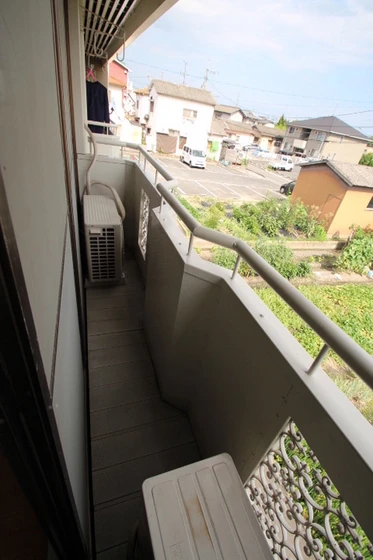 ドミール平野 B棟