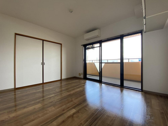 ふぁみ～ゆ舟入南