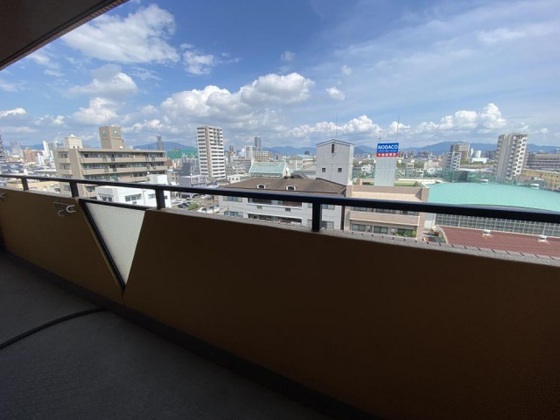 ふぁみ～ゆ舟入南