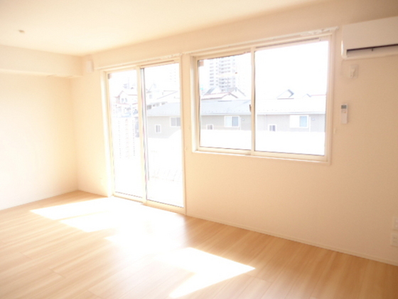 メゾネット皆賀