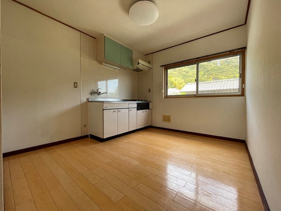 サンハイツ温品