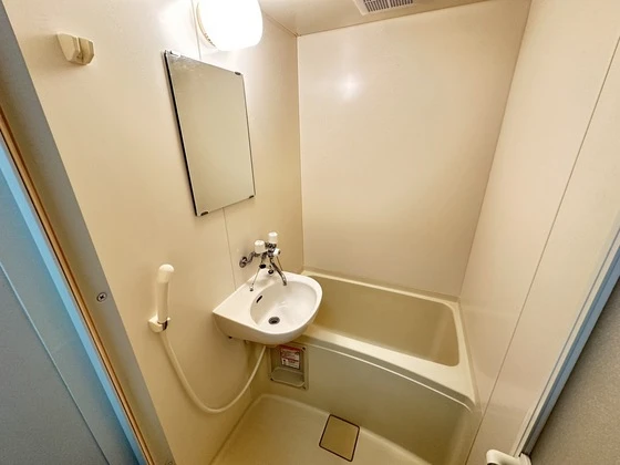 レオパレスシャルム