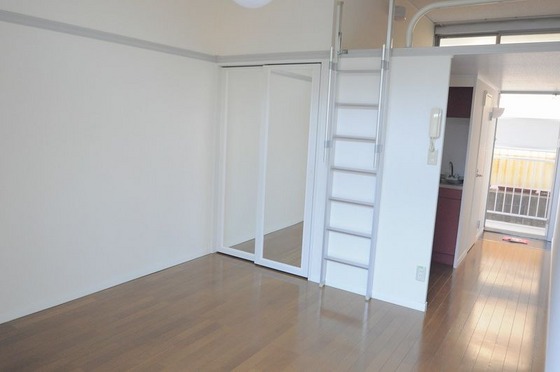 レオパレスエスポワール