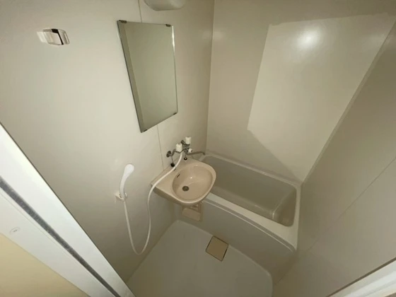 レオパレスエスポワール