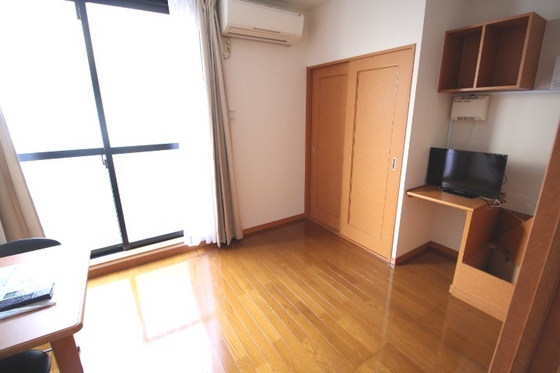 レオパレスイーストシャルム