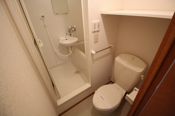 レオパレスイーストシャルム