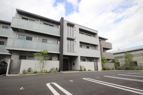 シャーメゾンステージ祇園