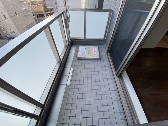 ビー・フォレスト コウゴ