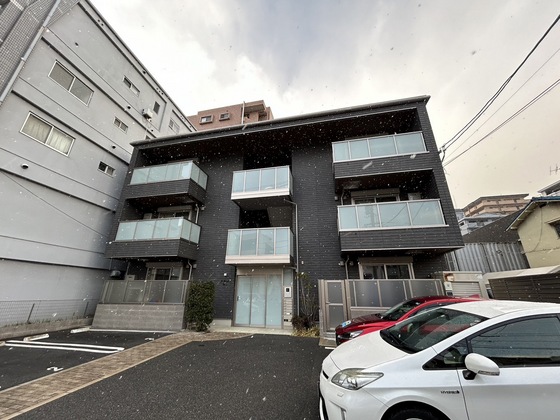 ビー・フォレスト コウゴ