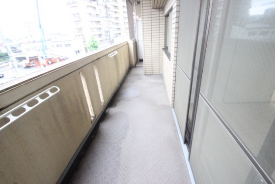 日宝ポニクレール宇品