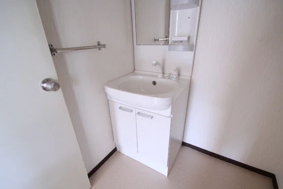 グリーンコートB棟