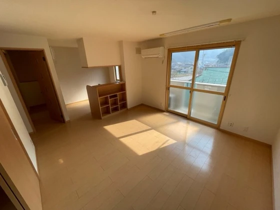 ローズコートHATAKA D棟