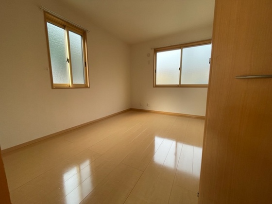 ローズコートHATAKA D棟