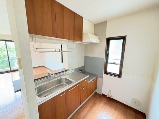 カーサ焼山中央 E棟