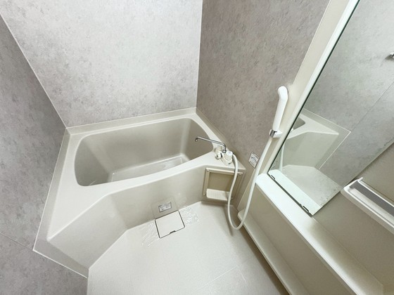 カーサ焼山中央 E棟