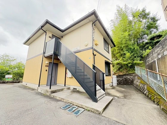 カーサ焼山中央 E棟