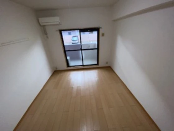 ヴィラ ルミノーソ A