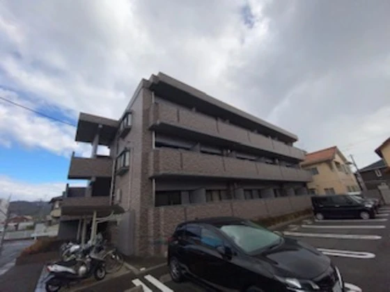 ヴィラ ルミノーソ A