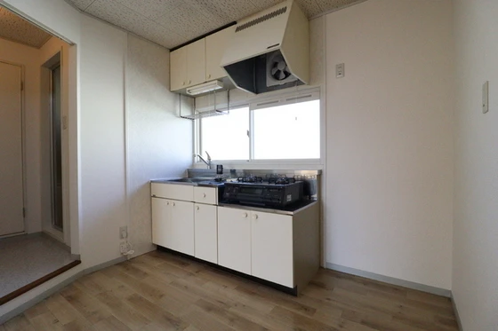 プレジール小野 E棟