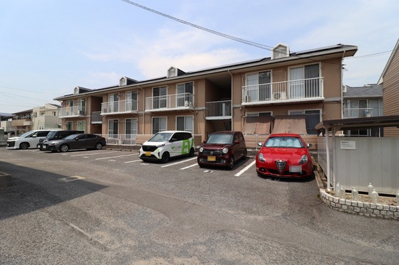 プレジール小野 E棟