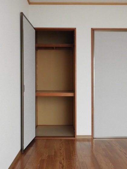 ニューハウジング