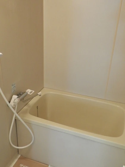 ニューハウジング