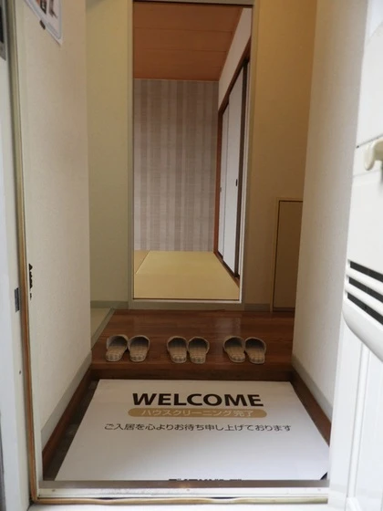 ニューハウジング