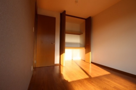 ひまわりハイツ A棟