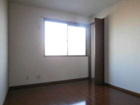 ひまわりハイツ A棟