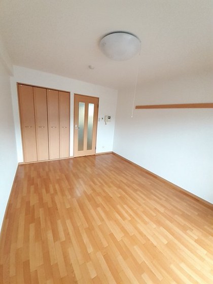 ラウンド ヒルズ イースト