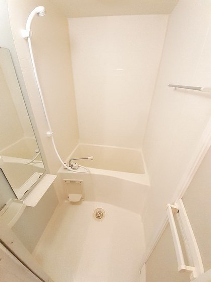 ラウンド ヒルズ イースト