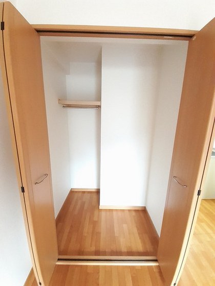 ラウンド ヒルズ イースト