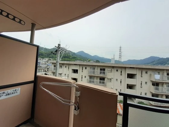 ラウンド ヒルズ イースト