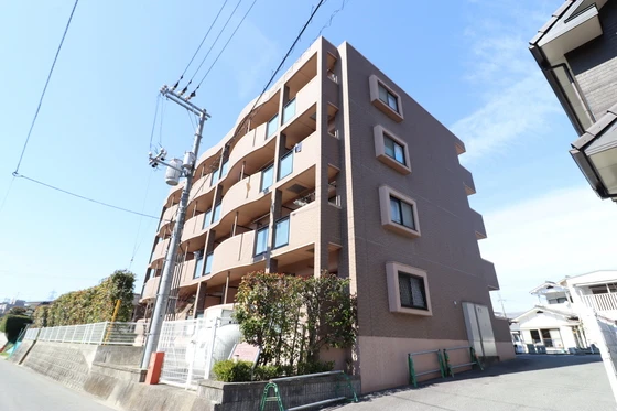 ラウンド ヒルズ イースト