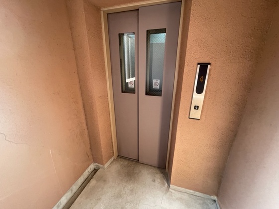 ラウンド ヒルズ イースト