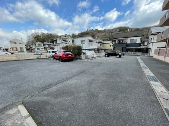 ラウンド ヒルズ イースト