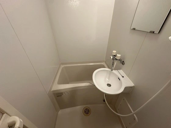 レオパレス江波東一丁目